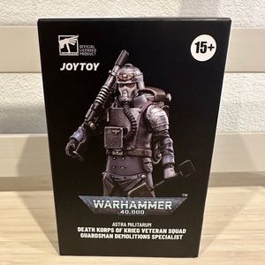 JOYTOY WARHAMMER 40K DEATH KORPS OF KRIEG DEMOLITIONS SPECIALIST 1/18 NEW‎